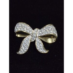 New Vintage Charmelle Bow Brooch